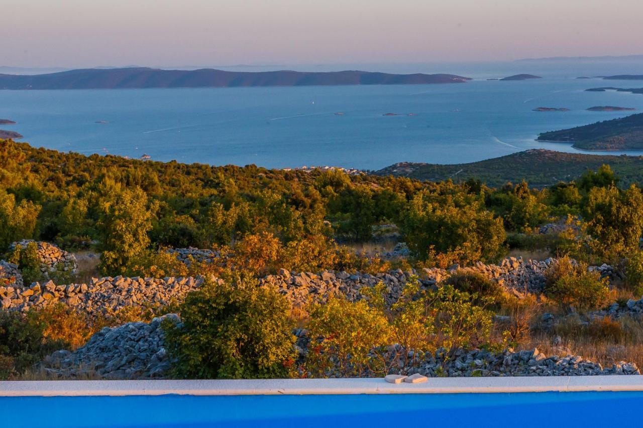 Villa Zlatno Sunce In The Hills Near Trogir Vrsine Dış mekan fotoğraf
