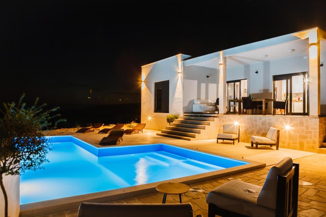 Villa Zlatno Sunce In The Hills Near Trogir Vrsine Dış mekan fotoğraf