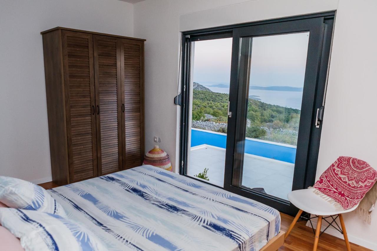 Villa Zlatno Sunce In The Hills Near Trogir Vrsine Dış mekan fotoğraf